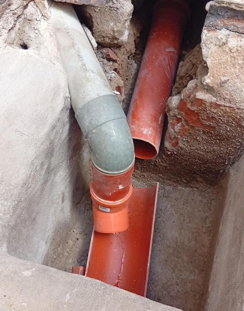 Construcción de arquetas de saneamiento en Boadilla del Monte